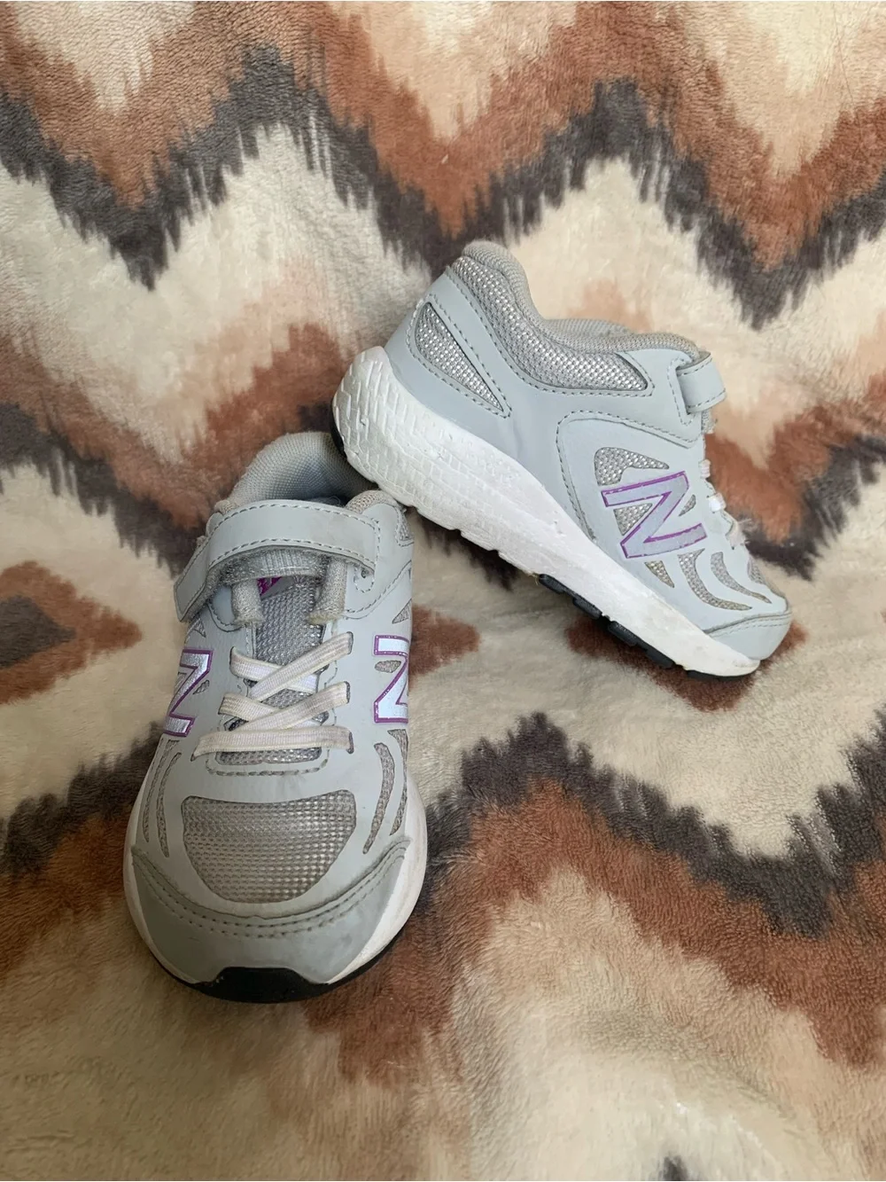New Balance 519 Running Shoes Baby Toddler Size 8.5 Easy On Gray Purple